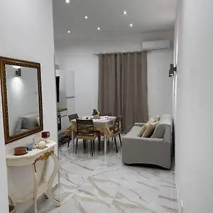 Vincent House Appartamento Napoli