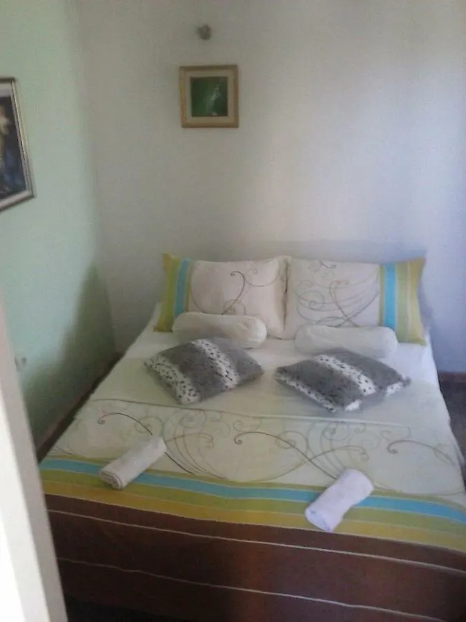 Delux Apartments Vele 0*, Split Croatia